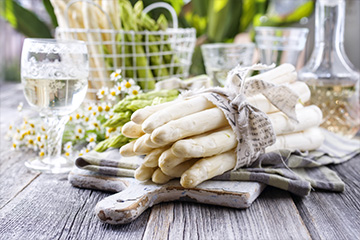 Het aspergeseizoen is in volle bloei 